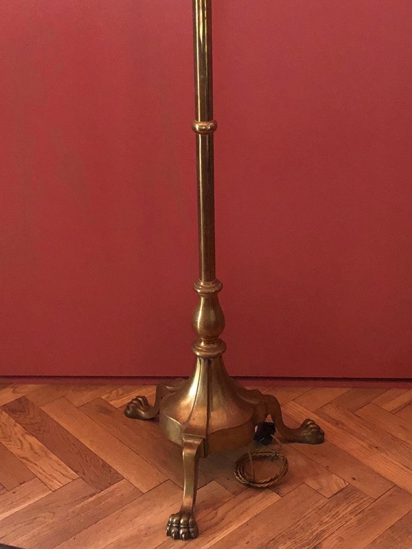Brass Lion's Paw Floor Lamp-20th-century-filth-lions-paw-lamp-thumb-main-637679280735355900.jpg