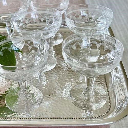 6 Pretty Edwardian etched Val Saint Lambert champagne coupes