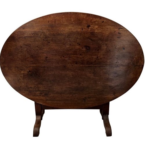 French 19Th Century Oval Walnut Vineyard Table