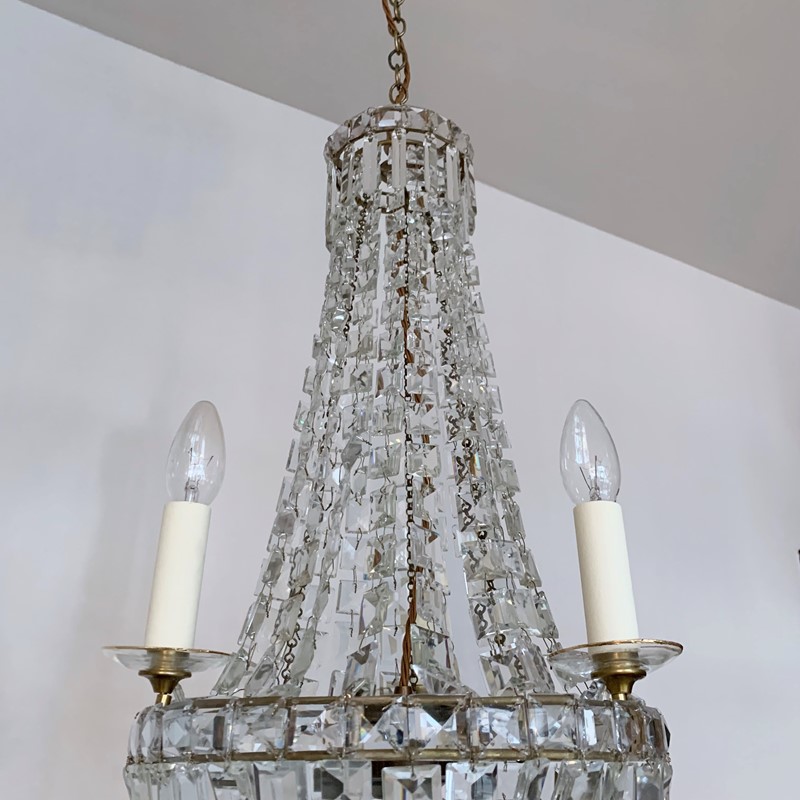 Early 1900s Crystal Balloon Chandelier-agapanthus-interiors-early-1900s-crystal-balloon-chandelier-3-main-637737958956016876.jpeg