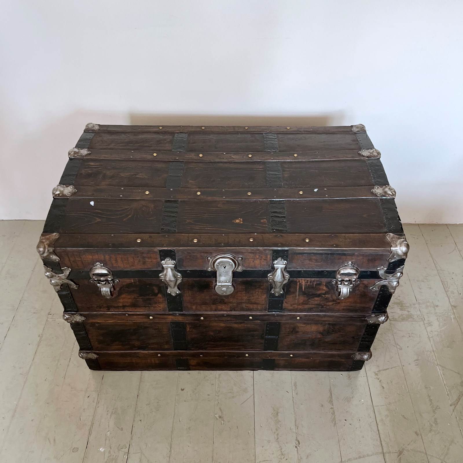1900s Small Steamer Trunk Made by the Eagle Lock Co