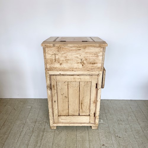 Late 19Th Century Pine School Lecturn