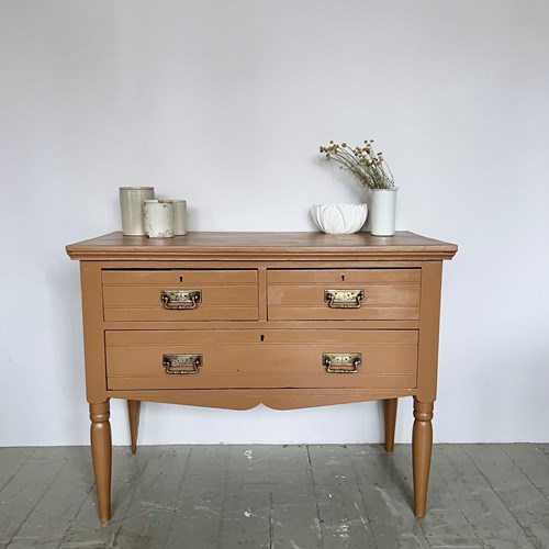 Small Chest Of Drawers, Newly Painted 