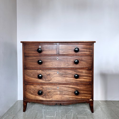 Small Veneered Bow Front Chest Of Drawers