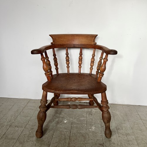 Solid Wood Spindle Back Captain's Chair