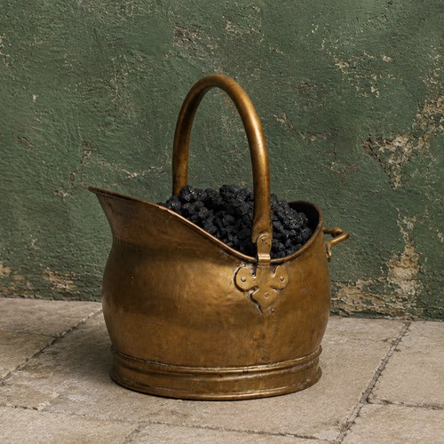 Brass Coal Scuttle Log Bin Fire Bucket Fireplace Helmet Stove Fuel Wood Grate