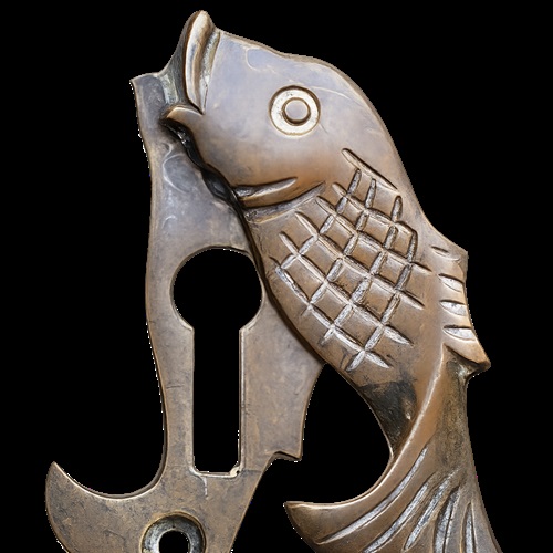 Arts & Crafts Door Escutcheon Antique Brass Fish Keyhole Cover Key Lock Porch