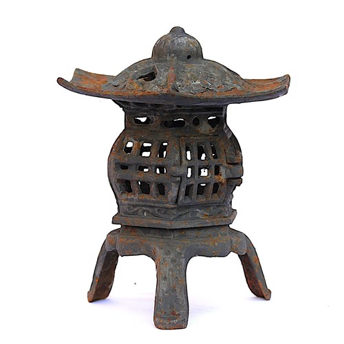 Garden Lantern Vintage Iron Candle Garden Light Lamp Reclaimed Pagoda Lighting