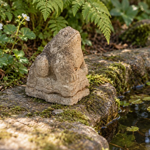 Garden Pond Frog Old Vintage Weathered Garden Animal Ornament Toad Water Pond