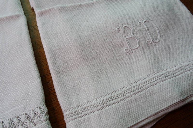 Four Huge Linen Guest Towels, BD Monograms-amanda-leader-294eme22-4-bd-damask-towels-0010-main-638150190219421242.jpg