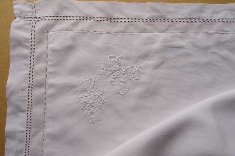 Fine white linen square pillowcase, PR/JR monogram-amanda-leader-477nf21-pillowcases-0002-main-637716304101407464.jpg