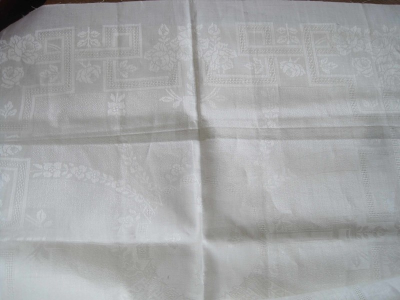 4 unused French linen damask napkins to be hemmed-amanda-leader-560nm19a-unused-length-damask-napkin-fabric-0005-main-637282559110024814.jpg