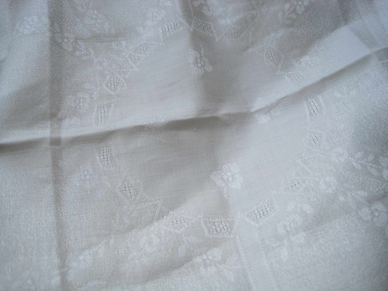 4 unused French linen damask napkins to be hemmed-amanda-leader-560nm19a-unused-length-damask-napkin-fabric-0009-main-637282559189712226.jpg