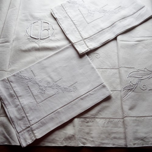 Embroidered Linen Sheet With Matching Pillowcases