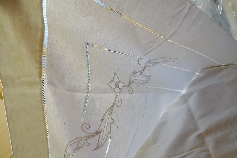 Embroidered linen sheet with matching pillowcases-amanda-leader-61emd22-white-metis-w-pcases-0014-main-638081799541278747.jpg
