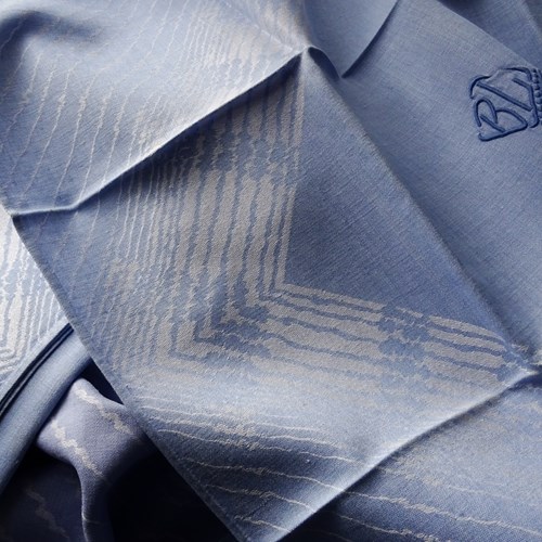 Large Stylish Damask Tablecloth And 8 Napkins 