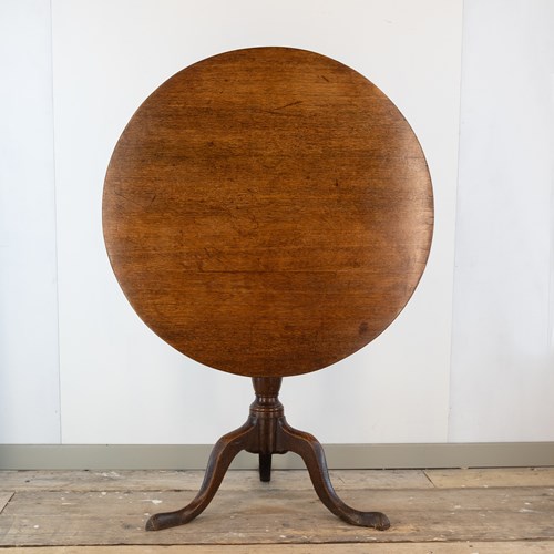 Georgian Oak Tilt Top Table