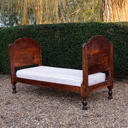 Lovely Country French Single Bed Or Sofa