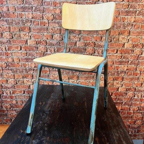 Set Of 6 Urban Vintage School Chairs In Blue  