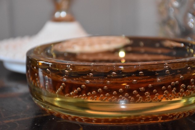 1960s amber glass dish-antiques-and-decorative-1hundred-PIC_0357_main_636211459766114892_large_main_636463726019966415.jpg
