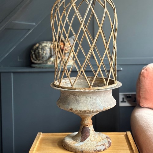 Metal Urn With Trellis Top