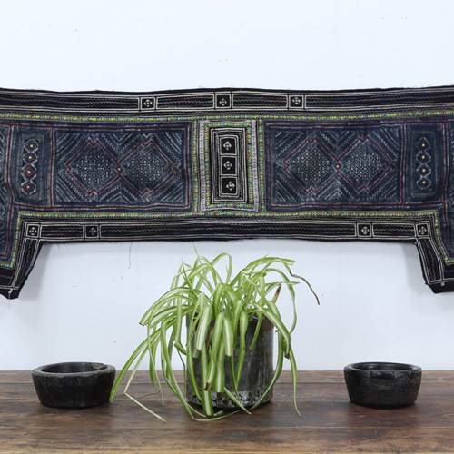 Antique Handwoven Hmong Batik Vietnamese Fabric (3)