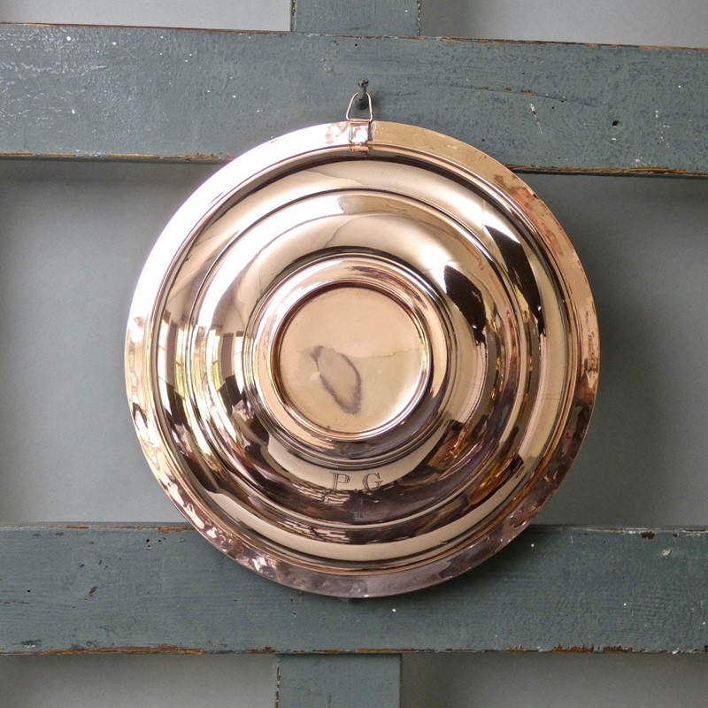 Engraved copper lid-appleby-antiques-c16232a-circular-dec-lid-main-637249038494742578.jpg