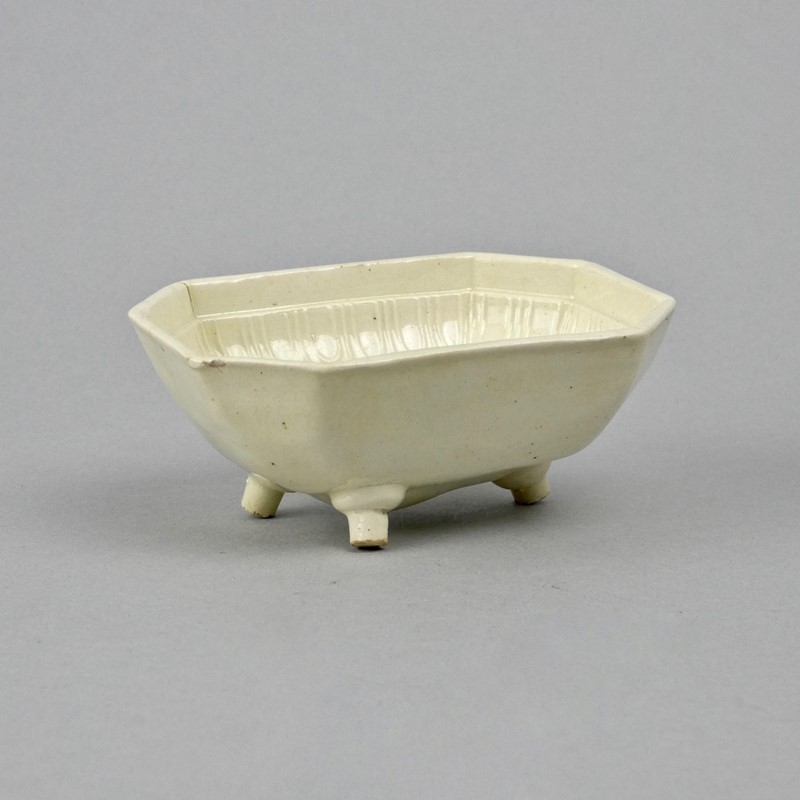 Creamware jelly mould-appleby-antiques-f19072b-thistle-main-636982896586228742.jpg