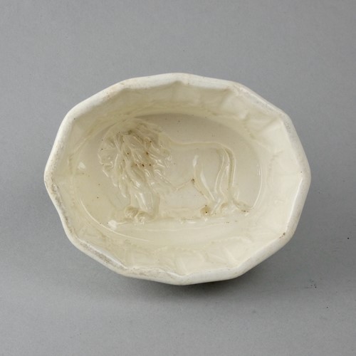 'Davenport' Jelly Mould With Lion 