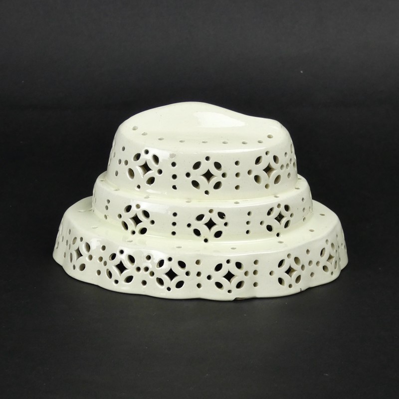 Fish top, creamware curd cheese mould-appleby-antiques-g20244b-fish-top-curd-mould-main-637515831165178693.jpeg