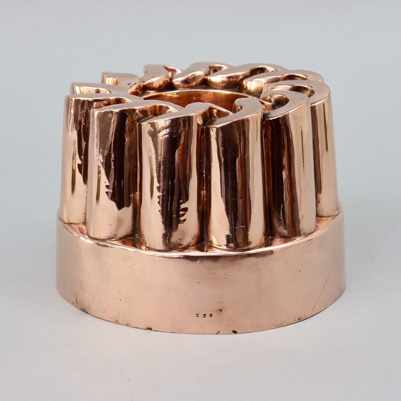 Figure of 8, Copper Mould-appleby-antiques-j21847a-pipe-fig-8-top-no238-main-638035931260262154.jpeg