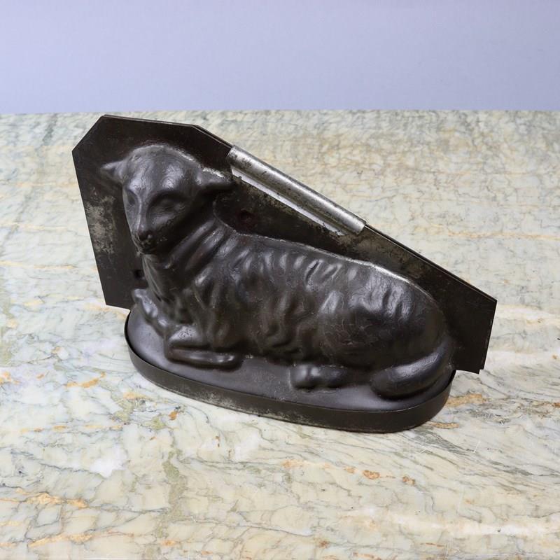 Tin Chocolate Mould In The Shape Of A Sheep-appleby-antiques-j22577a-tin-chocolate-mould-lamb-main-638308946677991869.jpeg