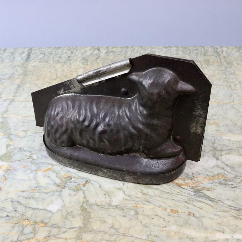 Tin Chocolate Mould In The Shape Of A Sheep-appleby-antiques-j22577b-tin-chocolate-mould-lamb-main-638308946802092565.jpeg