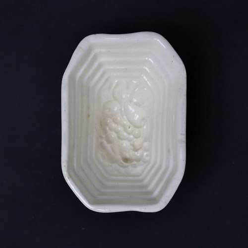 Miniature Minton Mould With Fruits To Base