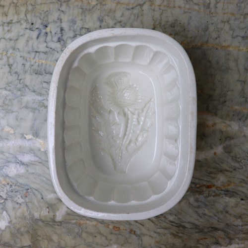 Wedgwood Pottery Jelly Mould With Thistle To Base