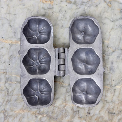Pewter Mould In The Shape Of Three Small Squash