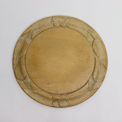 Well Carved Sycamore Breadboard