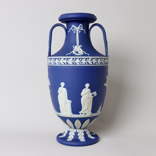 Very Large Wedgwood Blue Jasper Trophy Vase