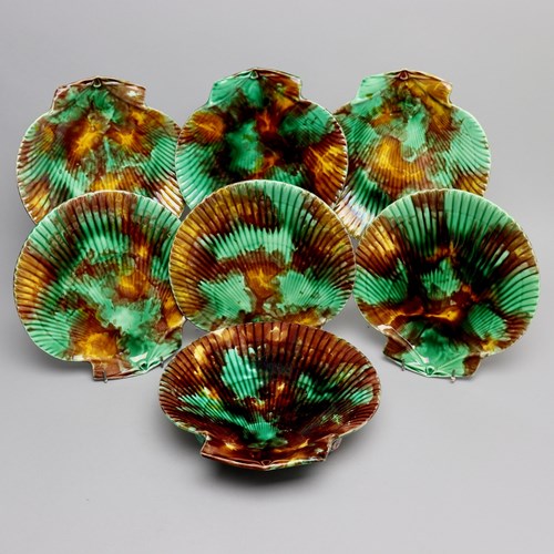Wedgwood Majolica, Shell Shaped Dessert Service