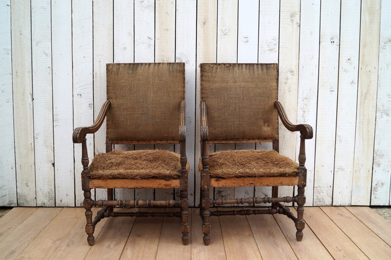 Throne Chairs For Upholstery-arundel-eccentrics-arundel-eccentrics-128-main-637565246126844490.JPG