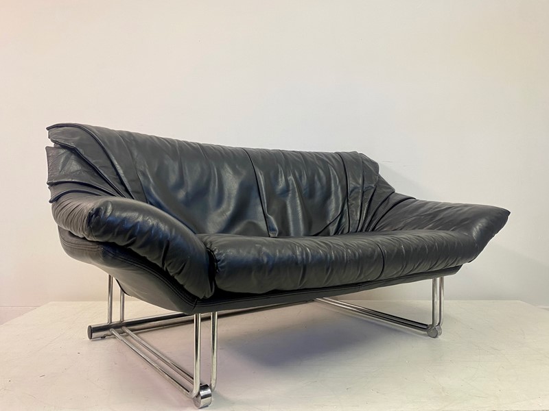 1970s Italian Black Leather Two Seater Sofa-august-interiors-img-9201-main-637974606887874929.jpeg