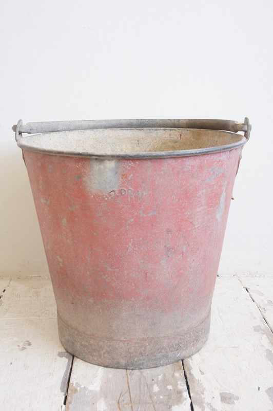 Antique fire bucket 1-belle-epoque-dsc00042-2-main-637874596700330661.JPG