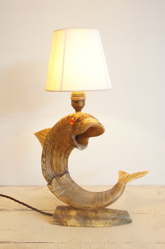 Antique rams horn 'Fish' lamp-belle-epoque-dsc09510-2-main-637837248364099180.JPG