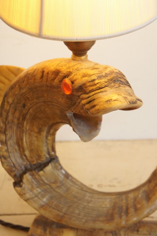 Antique rams horn 'Fish' lamp-belle-epoque-dsc09513-2-main-637837248210818307.JPG