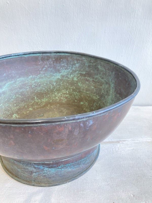 Antique Copper Bowl-belle-epoque-img-8644-main-638163211983850964.jpg