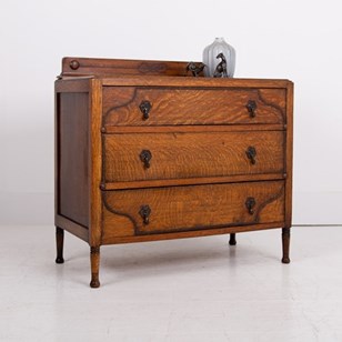 Delightful Oak Chest Of Drawers C19...