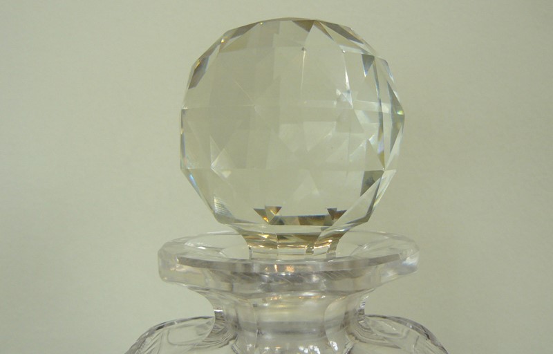  Set Of 3 Edwardian Cut Glass Spirit Decanters-billy-hunt-edwardian-cut-glass-decanters-0001-p1390030-main-637329112191823292.jpg