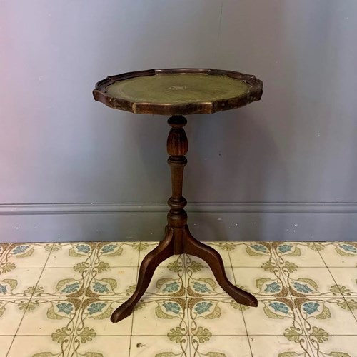 Wine Table With Green Inlaid Detail - 10
