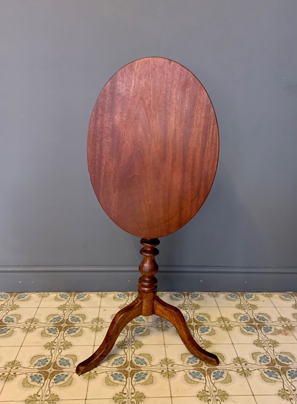 Antique Oval Tilt Top Tripod Side Table-bowden-knight-bk-antique-oval-tilt-top-table-5-main-638107825435169287.jpg