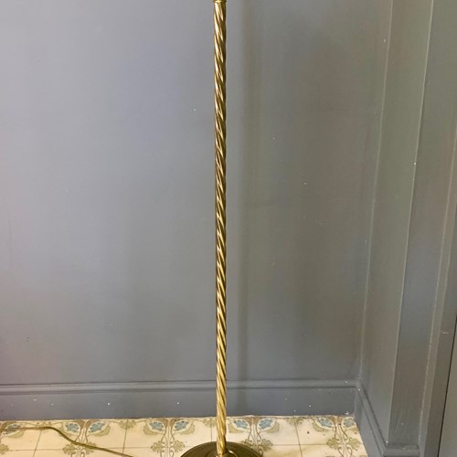 Vintage Brass Floor / Standard Lamp With Twist Detail